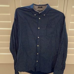 Men’s button down.